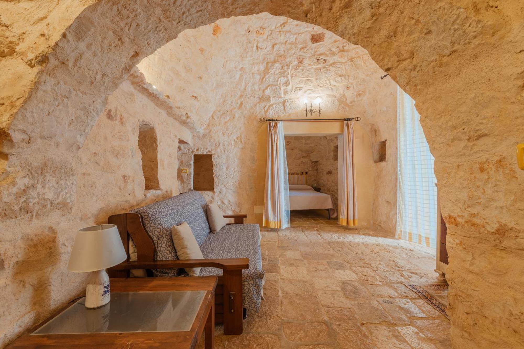 Trullo Tarantini Con Piscina Privata Apartment Latiano Exterior photo