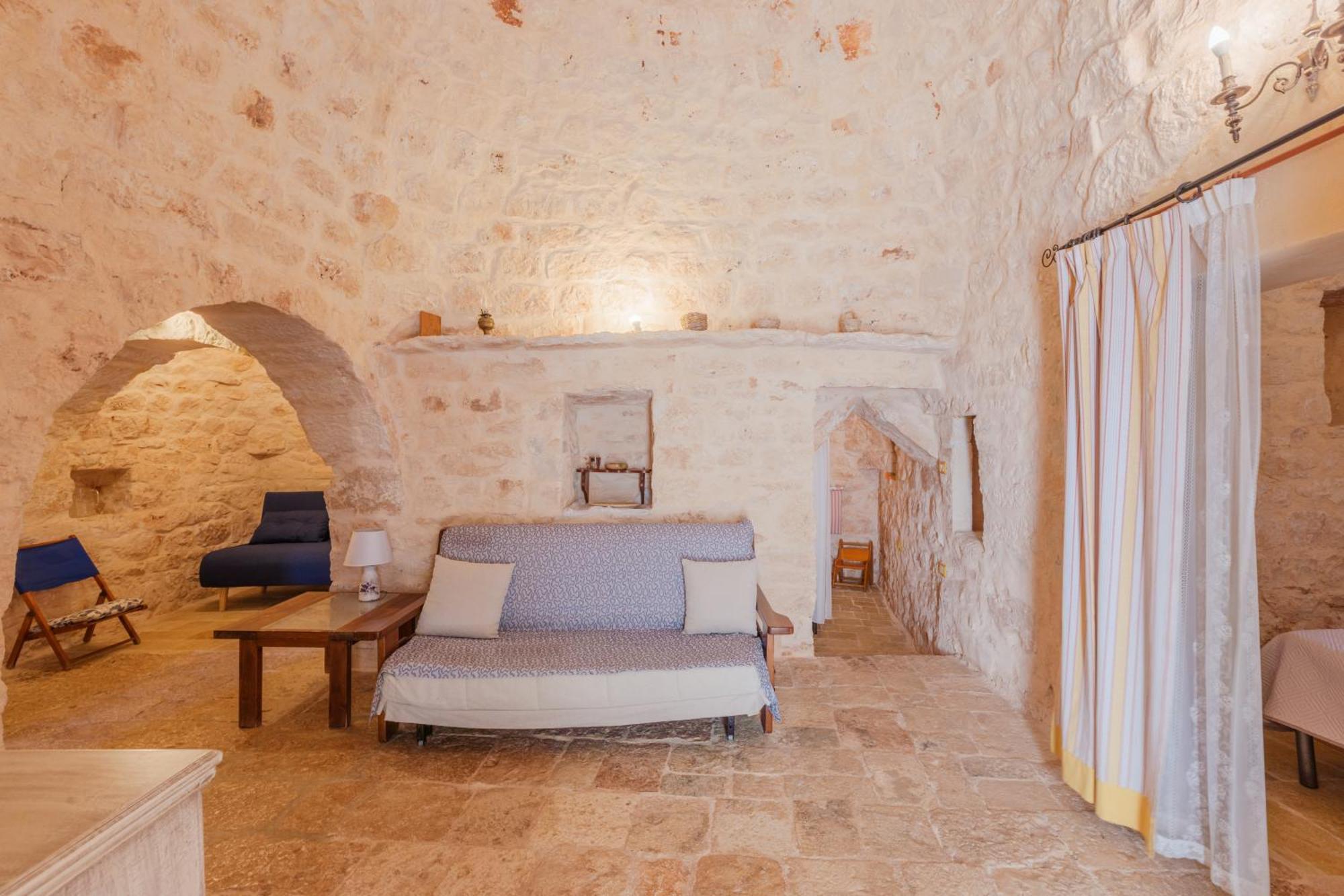 Trullo Tarantini Con Piscina Privata Apartment Latiano Exterior photo
