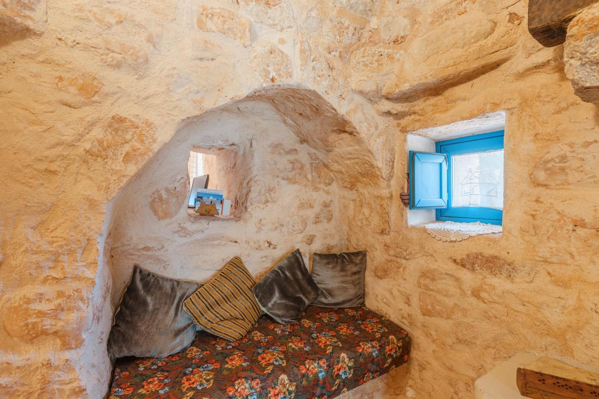 Trullo Tarantini Con Piscina Privata Apartment Latiano Exterior photo