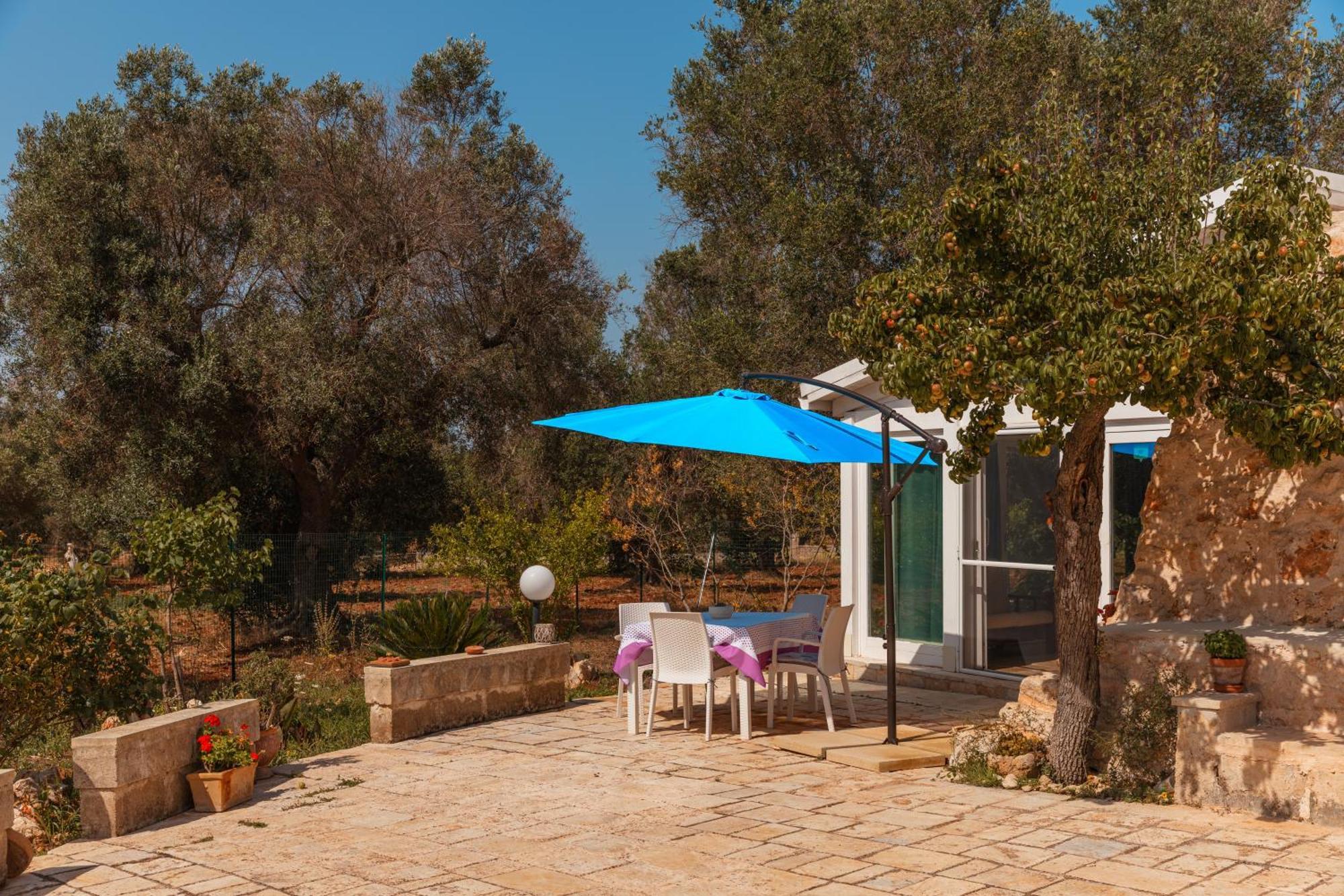 Trullo Tarantini Con Piscina Privata Apartment Latiano Exterior photo