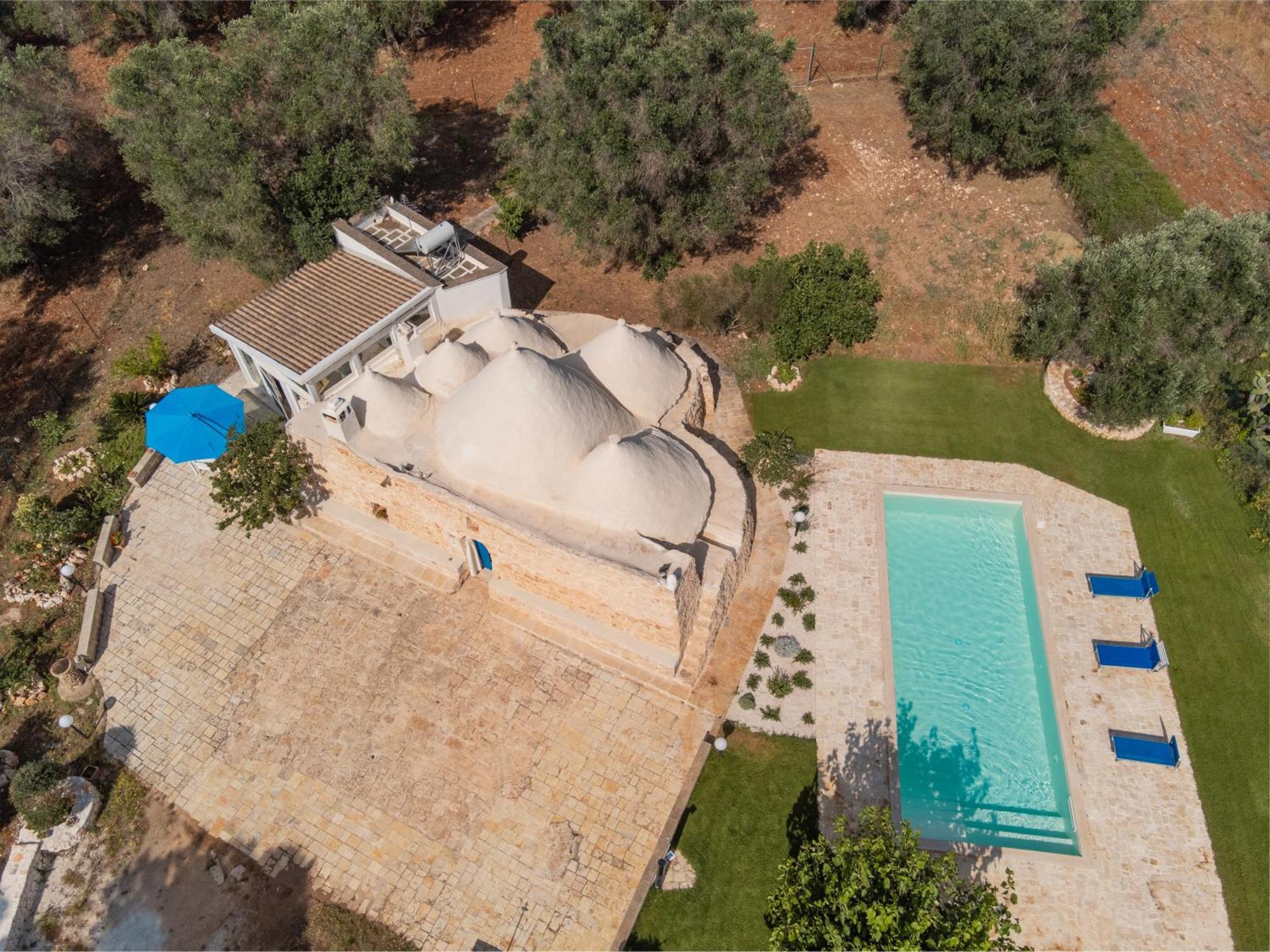 Trullo Tarantini Con Piscina Privata Apartment Latiano Exterior photo
