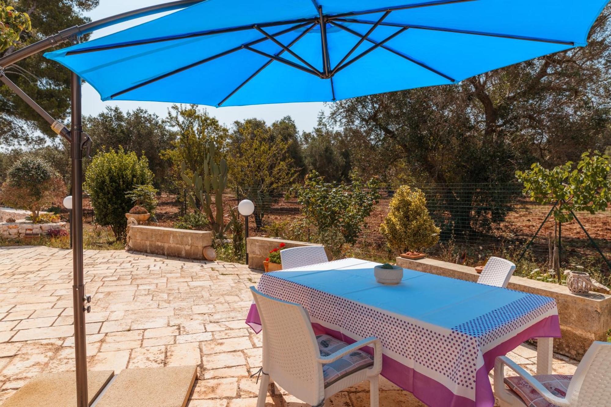 Trullo Tarantini Con Piscina Privata Apartment Latiano Exterior photo